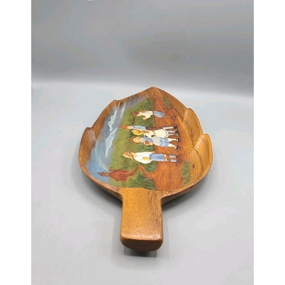 Monkey Pod Wood Hand Painted Country Leaf Platter Philippines Signed Cher 16